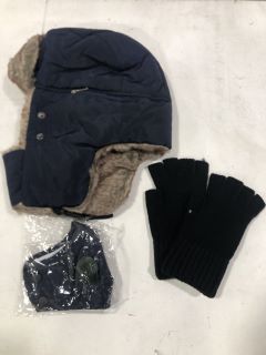 1X CAGE OF ASSORTED MENS / WOMENS CLOTHES TO INCLUDE  UNISEX TRAPPER HAT AND PLAID CRW NECK TUNIC TOP APP[ROX RRP £500 (CAGEW NOT INCLUDED)