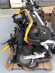PALLET OF BROKEN SCOOTERS OR FOR PARTS DO NOT TURN ON DO NOT WORK .