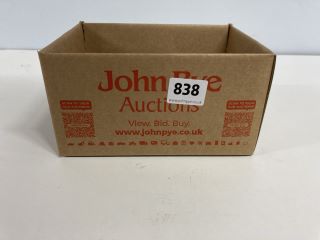 BOX OF ASSORTED SEWING ITEMS INC. SEWING NEEDLES