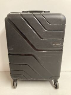 AMERICAN TOURISTER HAND LUGGAGE SUITCASE IN BLACK