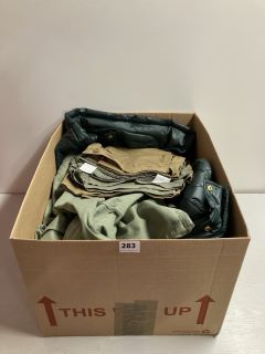BOX OF ASSORTED CLOTHING ITEMS IN VARIOUS SIZES & DESIGNS INCLUDING UNION BAY