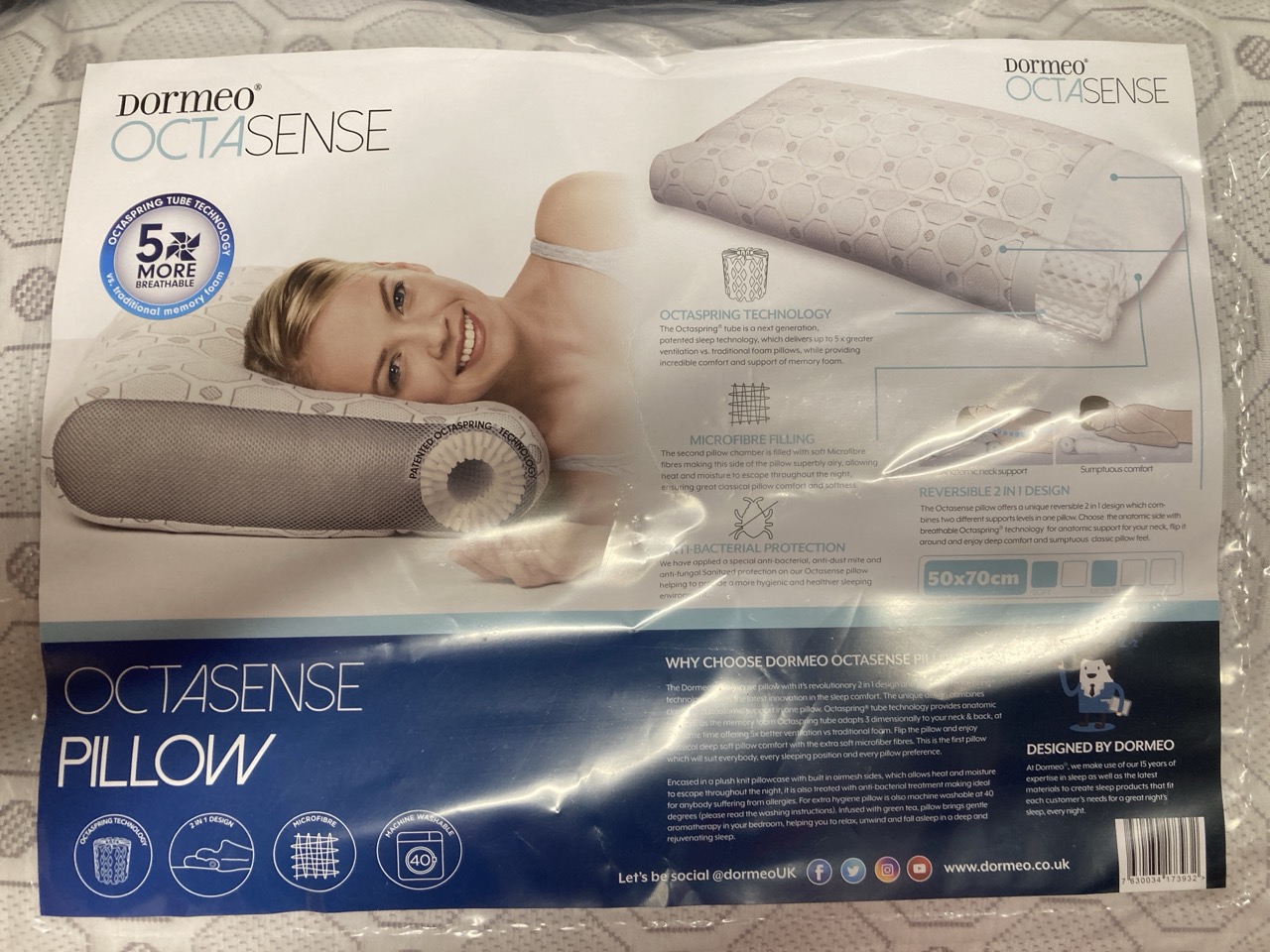 John Pye Auctions 2 X DORMEO OCTASENSE PILLOWS