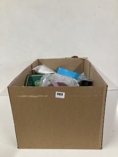 BOX OF ASSORTED ITEMS TO INCLUDE GU10 LED BULBS