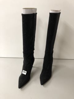 TALL BLING HEELED BOOTS SIZE 38