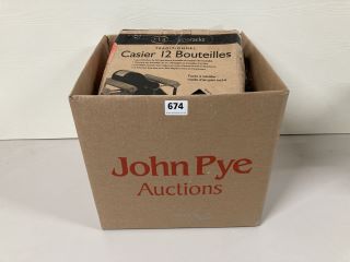 ASSORTED ITEMS INCLUDING CASIER 12 BOUTEILLES