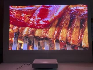 SAMSUNG THE PREMIER SPLSP9TF MAX 130" PROJECTOR, TRIPLE LASE, 4K, TULTRA SHORT THROW, 2800 ANSI LUMENS 4.2CHSO RRP: £3400
