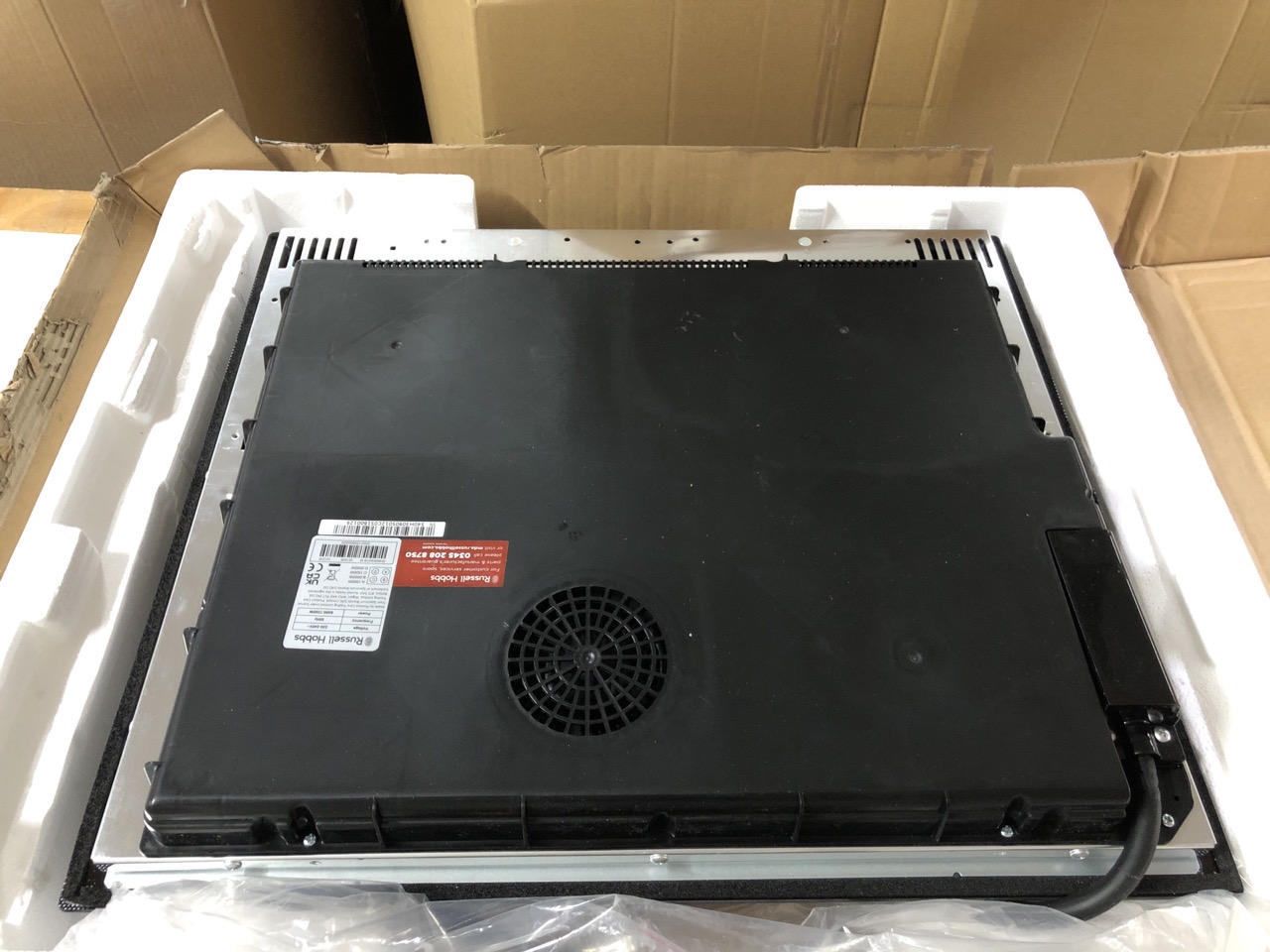 John Pye Auctions RUSSELL HOBBS INDUCTION HOB MODEL RH60IH401BM