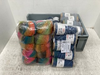 QTY OF ASSORTED KATIA WOOL ROLLS AND THREAD IN VARIOUS COLOURS AND PATTERNS: LOCATION - H7