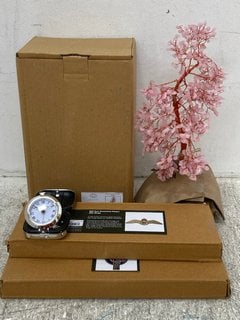 4 X ASSORTED ITEMS TO INCLUDE SERENITY ROSE GEMSTONE TREE IN PINK: LOCATION - E0