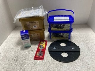 QTY OF ASSORTED ITEMS TO INCLUDE KERATEX HOOF HARDENER: LOCATION - J4