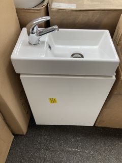 (COLLECTION ONLY) WALL HUNG 1 DOOR CLOSET SINK UNIT IN WHITE WITH 400 X 220MM SIDE TAP HOLE CERAMIC BASIN COMPLETE WITH MONO BASIN MIXER TAP & CHROME SPRUNG WASTE - RRP £565: LOCATION - B8