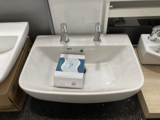 (COLLECTION ONLY) 600MM WIDE 2TH CERAMIC BASIN COMPLETE WITH PAIR OF ALL CHROME PILLAR TAPS: LOCATION - A1
