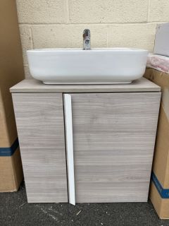 (COLLECTION ONLY) WALL HUNG 2 DOOR COUNTERTOP SINK UNIT IN LIMED OAK 600 X 460MM WITH 1TH CERAMIC BASIN COMPLETE WITH MONO BASIN MIXER TAP & CHROME SPRUNG WASTE - RRP £725: LOCATION - A6