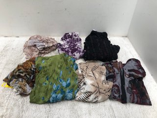 QTY OF ASSORTED WOMENS CLOTHING IN VARIOUS SIZES TO INCLUDE PELICAN COVE SHEER TOP IN MULTI COLOUR - SIZE NOT SHOWN: LOCATION - C17