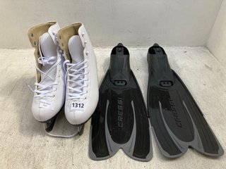 PAIR OF ROCERS 260 ICE SKATES IN WHITE - SIZE 7 TO ALSO INCLUDE PAIR OF CRESSI AQUA SELF ADJUSTING SNORKELLING FLIPPERS IN BLACK SIZE UK 4/5: LOCATION - C9