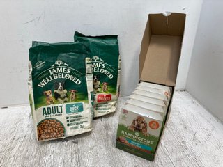3 X ASSORTED PET FOOD ITEMS TO INCLUDE BOX OF HARRINGTONS PUPPY DOG FOOD IN CHICKEN FLAVOUR - BBE: 01.2026: LOCATION - C7