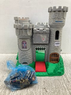 FISHER PRICE VINTAGE 1994 GREAT ADVENTURES CASTLE WITH KNIGHTS TOY: LOCATION - C2