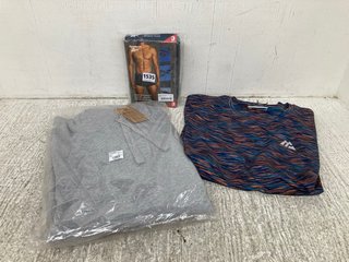 3 X ASSORTED MENS CLOTHING IN VARIOUS SIZES TO INCLUDE PACK OF 3 REEBOK SHORT LENGTH SPORTS TRUNKS IN VARIOUS COLOURS - SIZE UK M: LOCATION - D3
