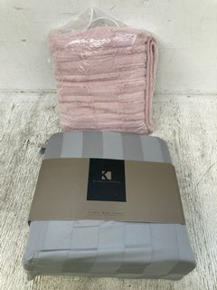 COZEE HOME HEATED SNUGGLE WRAP IN PINK TO ALSO INCLUDE SUPER KING SET BY KELLY HOPPEN FINEST BED LINENS 100% COTTON BEDDING IN GREY: LOCATION - D14