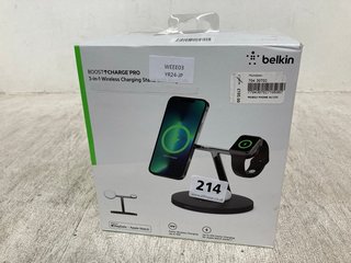 BELKIN BOOST CHARGE PO 3-IN-1 WIRELESS CHARGING STATION WITH MAGSAFE: LOCATION - WA6