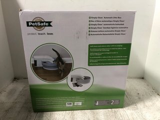 PETSAFE SIMPLY CLEAN AUTOMATIC LITTER BOX - RRP £176.00: LOCATION - A9