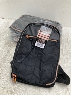 QTY OF BORDLITE UNDERSEAT CABIN BAGS IN BLACK/ROSE GOLD: LOCATION - B9