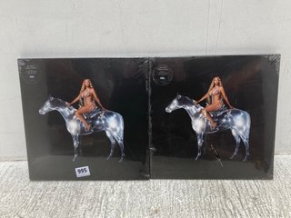 2 X BEYONCE RENAISSANCE 12 INCH VINYL RECORDS WITH COLLECTABLE ITEMS: LOCATION - B12