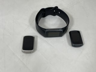 FITBIT CHARGE 5 HEALTH & FITNESS TRACKER (ORIGINAL RRP - £387) IN VARIOUS: MODEL NO FB421 (WITH BOX & CHARGER CABLES) [JPTM115040]