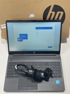 HP 250 G9 512 GB LAPTOP (ORIGINAL RRP - £399.95) IN GREY: MODEL NO 6S6K6EA#ABE (BOXED WITH CHARGING CABLE, VERY GOOD COSMETIC CONDITION, SPANISH KEYBOARD). INTEL CORE I5-1235U @ 1.30GHZ, 8 GB RAM, 15