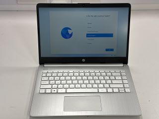 HP 14S-FQ0059NA 64 GB LAPTOP IN SILVER. (WITH MAINS POWER CABLE). AMD 3020E @1.20 GHZ, 4 GB RAM, 14.0" SCREEN, AMD RADEON GRAPHICS [JPTM113682]