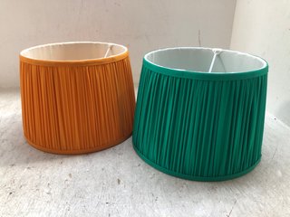 2 X SILK FITTED 30CM LAMPSHADES IN ORANGE & GREEN: LOCATION - AR1