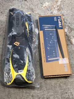 2 X ITEMS TO INCLUDE CRESSI BLACK/YELLOW DIVING FLIPPERS IN UK SIZE L/XL & TO INCLUDE RODAHLE 502 PAPER/CARD GUILLOTINE PLEASE NOTE 18+ ONLY ID MAY BE REQUIRED: LOCATION - BR3