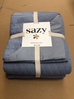 2 X SAZY SOLID COLOUR GREY BEDSPREAD & PILLOW CASES 250X260: LOCATION - BR13