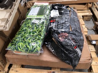 QTY OF ASSORTED ITEMS TO INCLUDE WEBER PREMIUM CHARCOAL & LEAF TRELLIS 60X180: LOCATION - A5