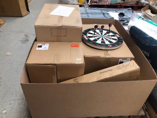 QTY OF ASSORTED ITEMS TO INCLUDE RUTHLESS PAPER DARTBOARD WITH DARTS & STORAGE BOXES WITH LIDS: LOCATION - B2