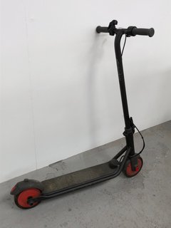 NINEBOT MANUAL SCOOTER IN BLACK: LOCATION - B6