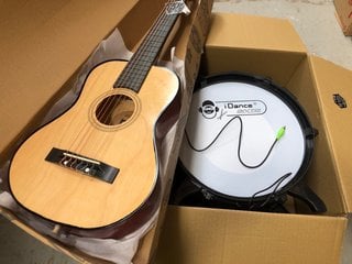 2 X ASSORTED ITEMS TO INCLUDE CB SKY 30'' STUDENT GUITAR: LOCATION - B20