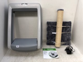 QTY OF ASSORTED PET ITEMS TO INCLUDE CAT SCRATCHING POST IN BEIGE: LOCATION - D3