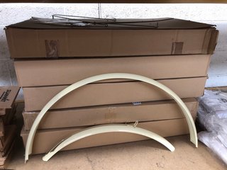 QTY OF PAIRS OF BICYCLE WHEEL FENDERS IN CREAM METAL: LOCATION - BR4