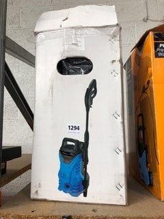PW15 PRESSURE WASHER IN BLUE AND BLACK: LOCATION - AR17
