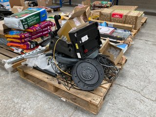 PALLET OF ASSORTED ITEMS TO INCLUDE NUMATIC VACUUM CLEANER SPARE PARTS AND ASSORTED ELECTRICAL CABLES: LOCATION - A4 (KERBSIDE PALLET DELIVERY)