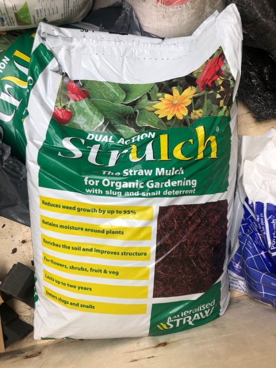 John Pye Auctions (COLLECTION ONLY) PALLET OF GARDEN ITEMS TO INCLUDE