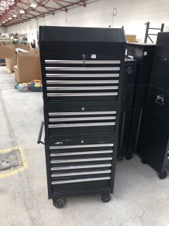 6 DRAWER WHEELED TOOL CHEST IN BLACK TO INCLUDE MATCHING 3 DRAWER MIDDLE CHEST AND 6 DRAWER TOP CHEST: LOCATION - B1