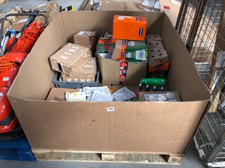 PALLET OF FOOD & DRINK ITEMS TO INCLUDE CANDY KITTENS GOURMET SWEETS (BBE 29/6/22) AND GOOD DEE'S SNICKERDOODLE COOKIE MIX (BBE 9/8/21): LOCATION - A6 (KERBSIDE PALLET DELIVERY)