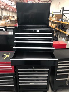 6 DRAWER WHEELED TOOL CHEST IN BLACK TO INCLUDE MATCHING 3 DRAWER MIDDLE CHEST AND 5 DRAWER TOP CHEST: LOCATION - B1