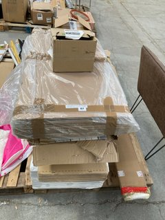 PALLET OF ASSORTED PACKAGING ITEMS TO INCLUDE ASSORTED CARDBOARD SHIPPING BOXES: LOCATION - A2 (KERBSIDE PALLET DELIVERY)