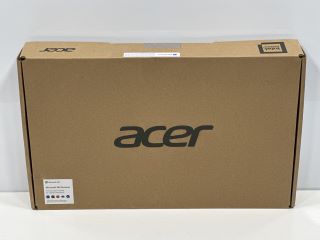 ACER SWIFT 1 NOTEBOOK 128GB SSD LAPTOP IN PURE SILVER: MODEL NO SF114-34-P1DX (WITH BOX AND MAINS POWER ADAPTER) INTEL PENTIUM SILVER N6000 PROCESSOR, 4.00 GB RAM, 14.0" SCREEN, INTEL UHD GRAPHICS [J