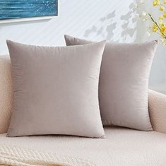 QTY OF ASSORTED ITEMS TO INCLUDE PACK OF 2 VELVET CUSHION COVERS. TOTAL RRP £338: LOCATION - G RACK