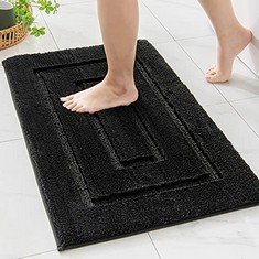 QTY OF ASSORTED ITEMS TO INCLUDE BATH MATS NON-SLIP SHOWER MAT. BLACK. TOTAL RRP £127: LOCATION - G RACK