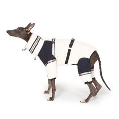 QTY OF ASSORTED ITEMS TO INCLUDE DOG WATERPROOF COAT. WHITE. : LOCATION - G RACK